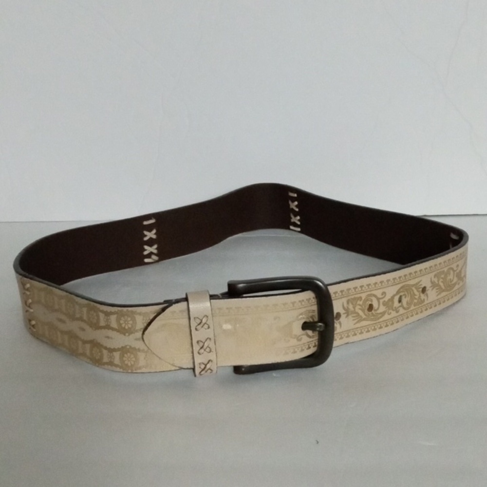 Genuine Leather Belt Cream and Gold Design Size S Preowned - Picture 2 of 7